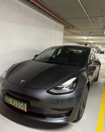 Tesla Model 3 cena 114000 przebieg: 36000, rok produkcji 2020 z Gdańsk małe 37